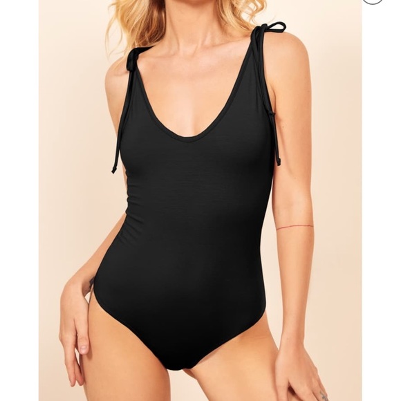 Reformation Tops - 🌟nwot Reformation Kara Black Bodysuit s l